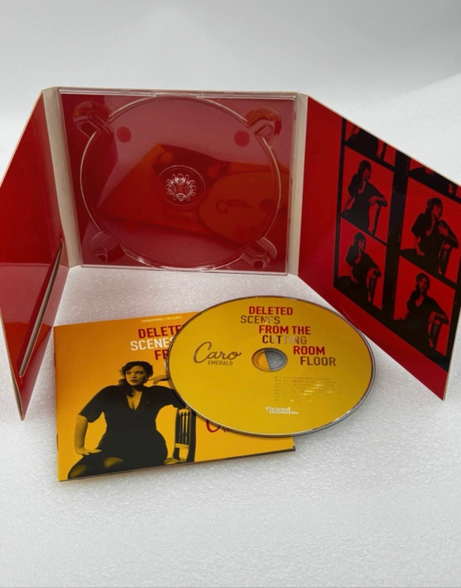 Caro Emerald - Cenas Excluídas Do Corte do Estúdio – photo 3